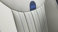 MINI Cooper 135kW E Exclusive [Level 2] 41kWh 3dr Auto Electric Hatchback